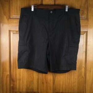 Chaps Golf Mens Black Performance Cargo Shorts Size 40 Stretch Flat Front